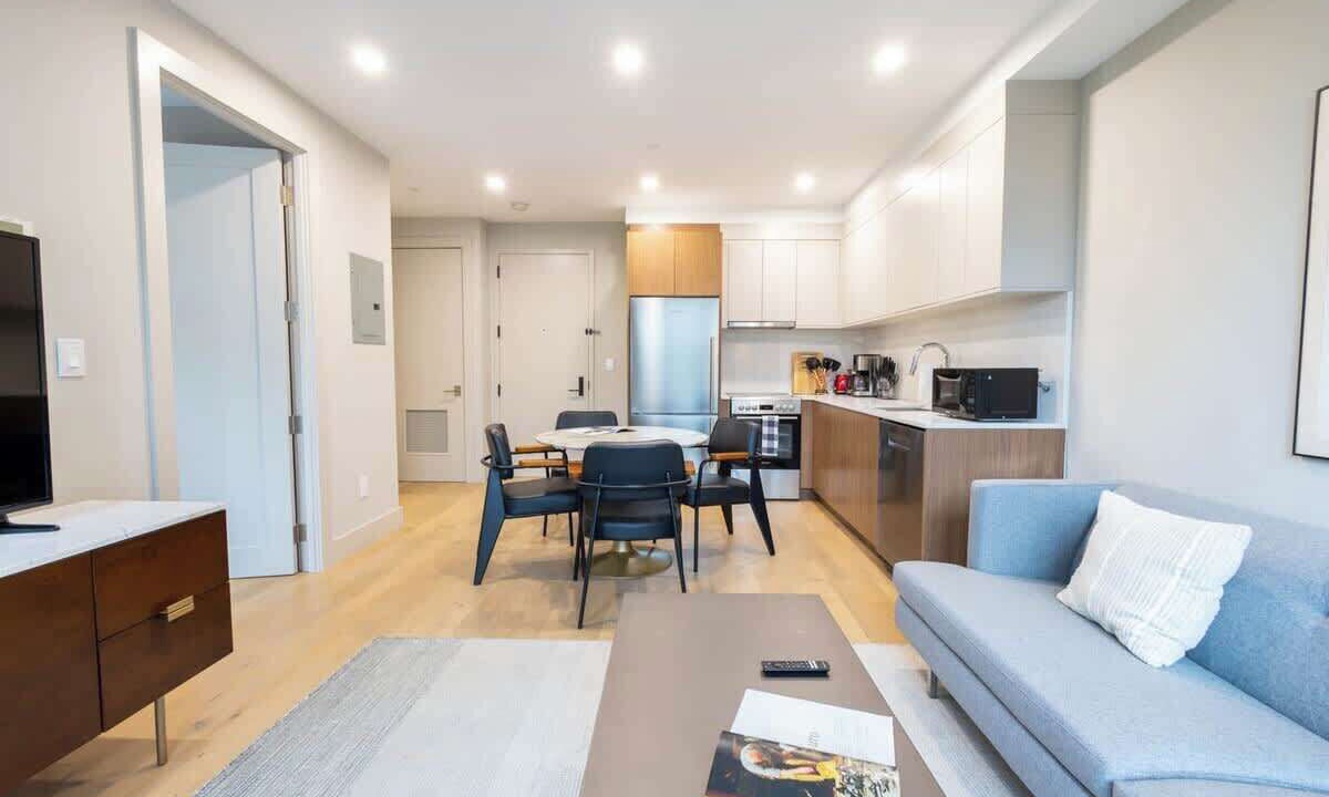 Photo of Livingroom in Greenpoint