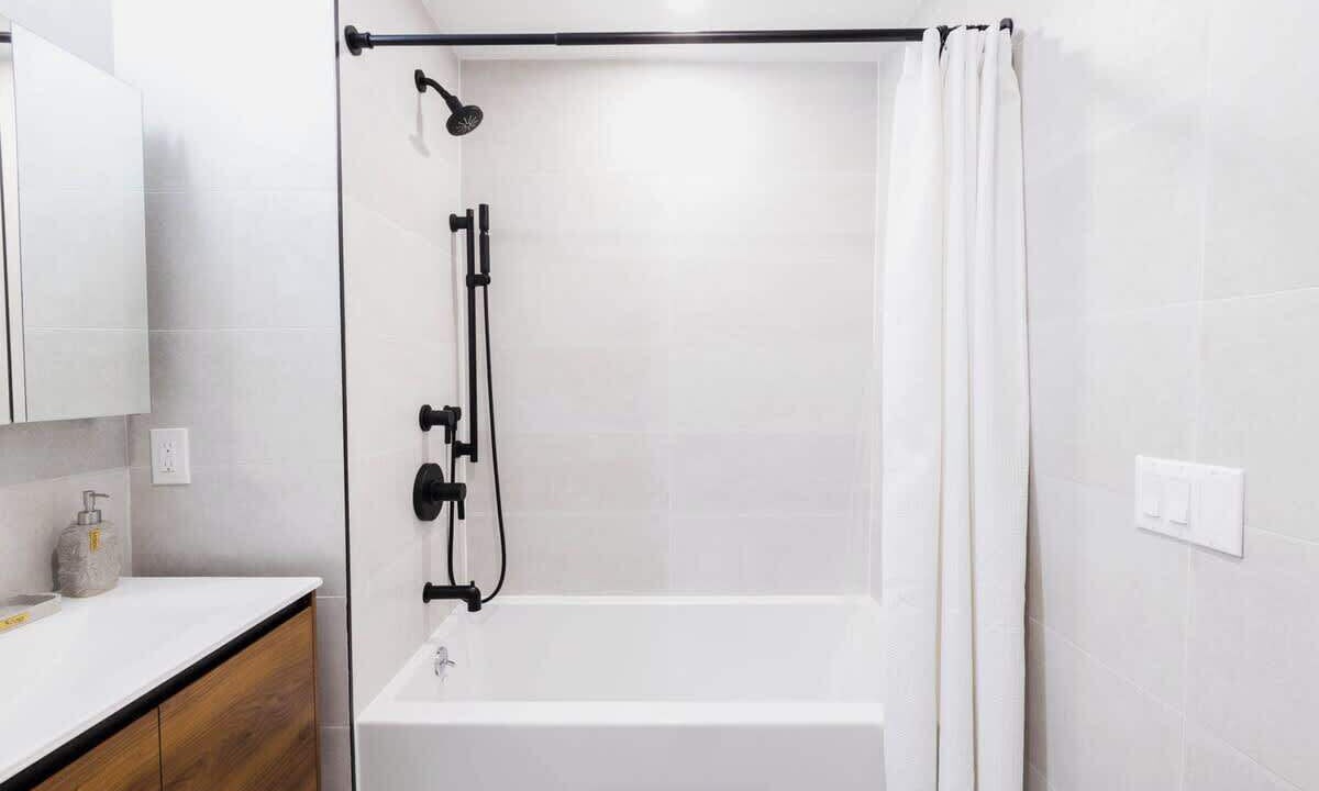 Photo of Bathroom in Greenpoint