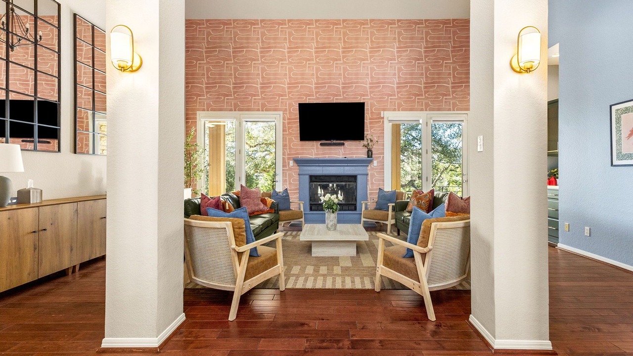 Photo of Livingroom in Dripping Springs