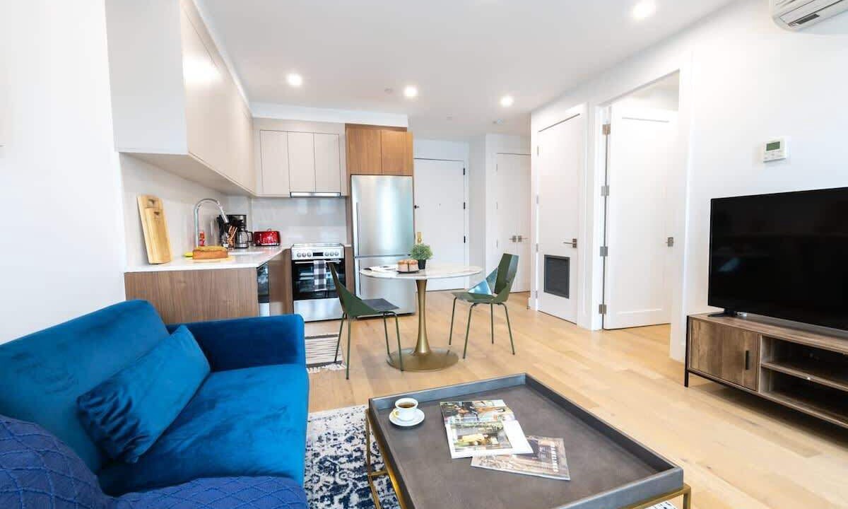 Photo of Livingroom in Greenpoint