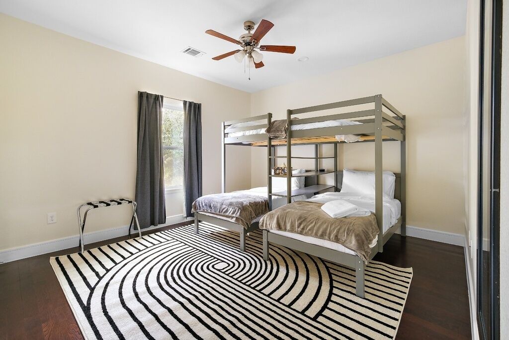 Photo of Bedroom in Dale