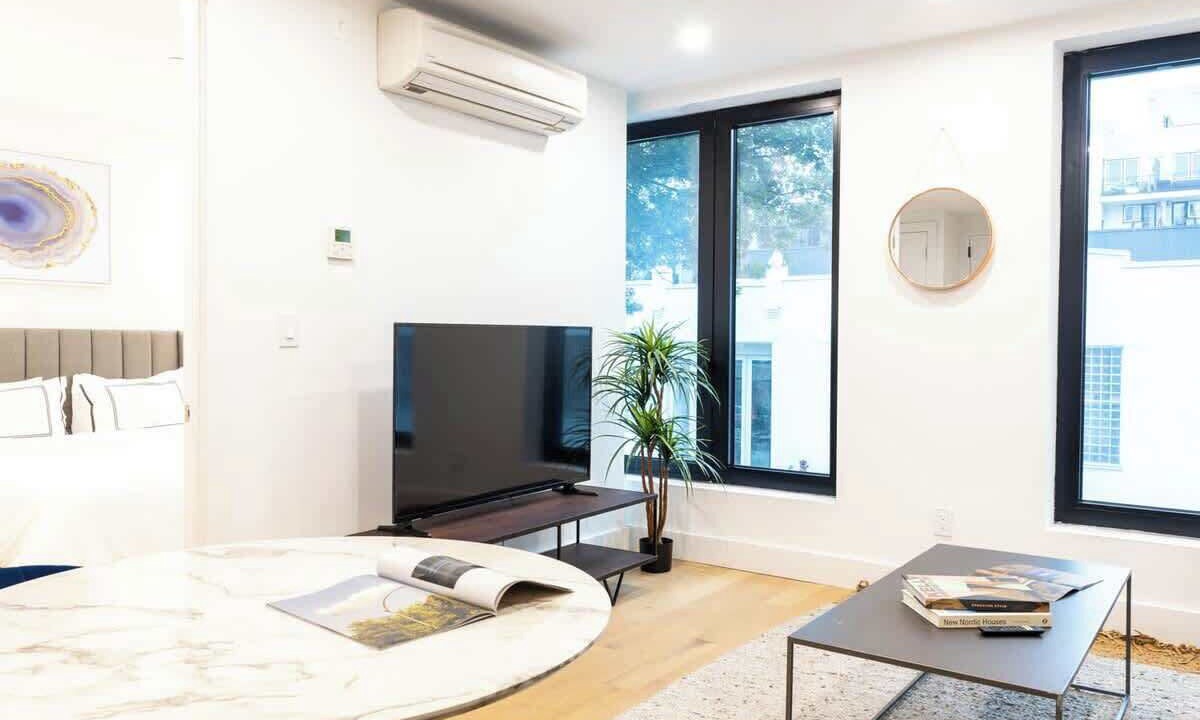 Photo of Livingroom in Greenpoint