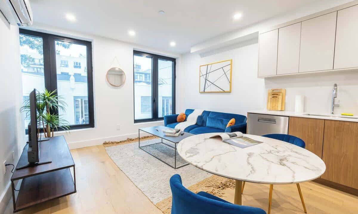 Photo of Livingroom in Greenpoint