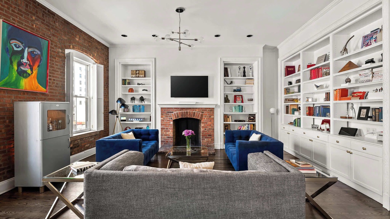 Photo of Livingroom in Ukrainian Village