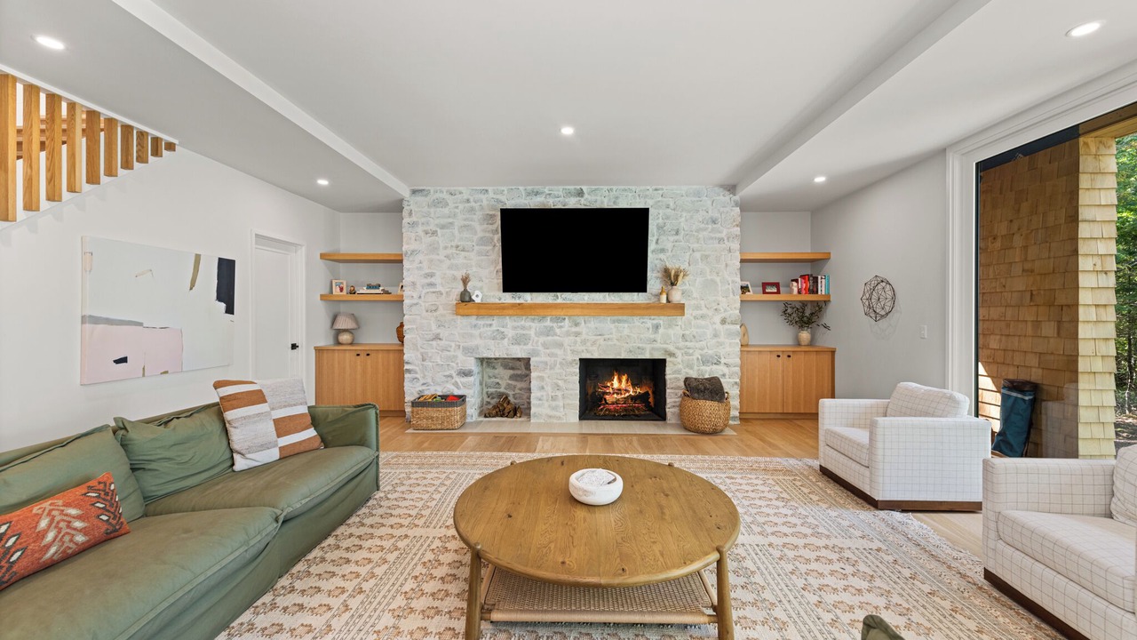 Photo of Livingroom in Lochmere