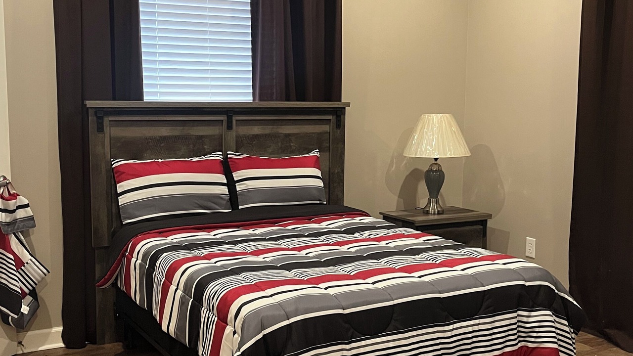 Photo of Bedroom in White Hall