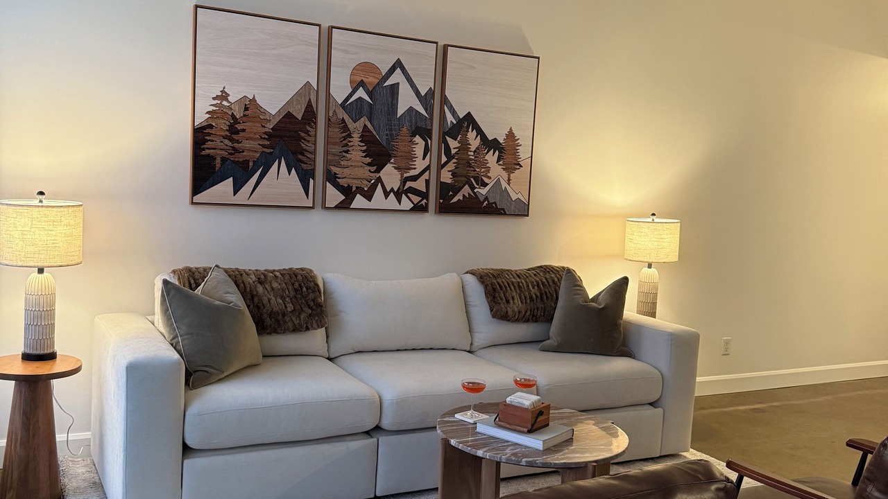 Photo of Livingroom in Beltline