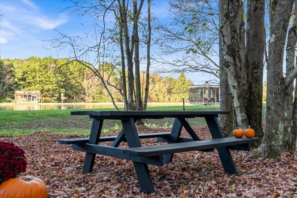 Photo of Outdoor in Brackney