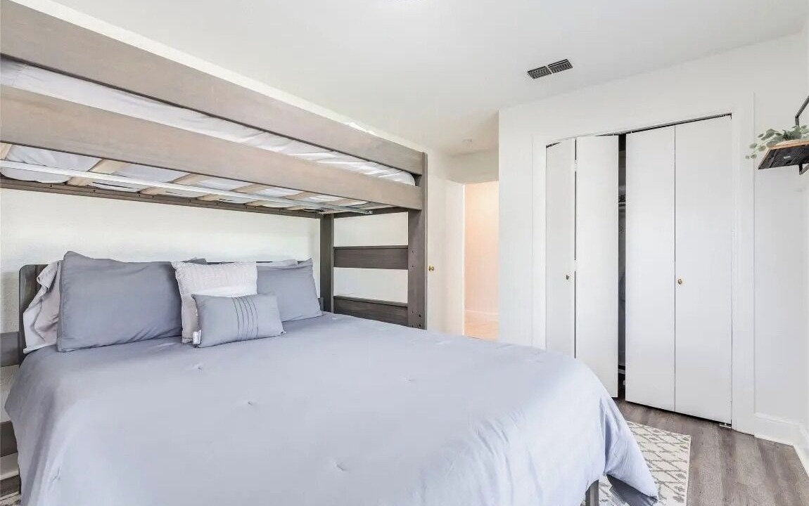 Photo of Bedroom in Marshall Ford Vista