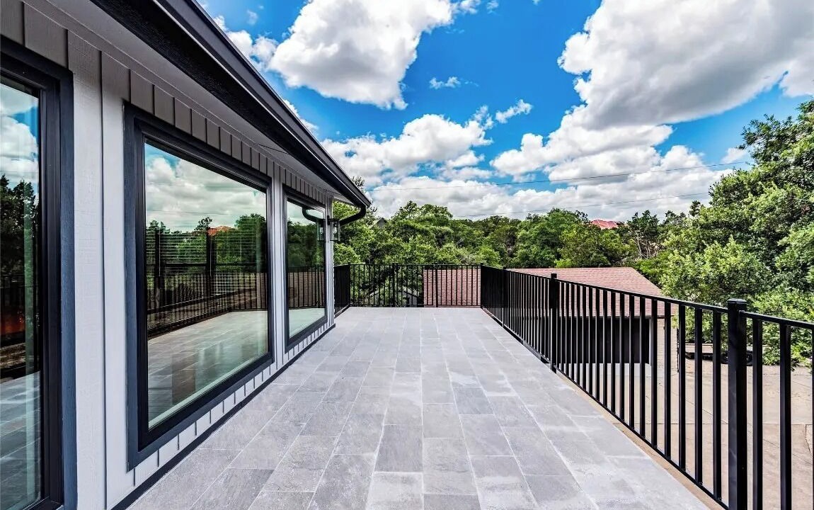 Photo of Patio Balcony in Marshall Ford Vista