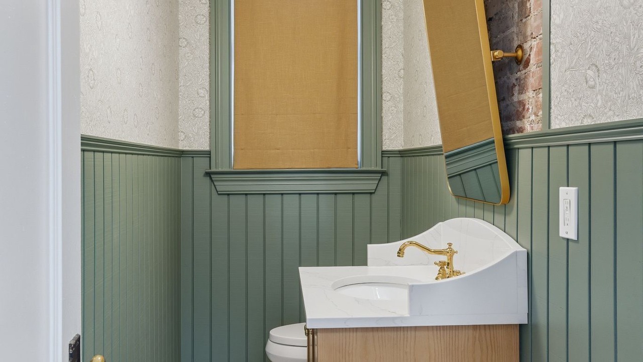 Photo of Bathroom in Eastwood