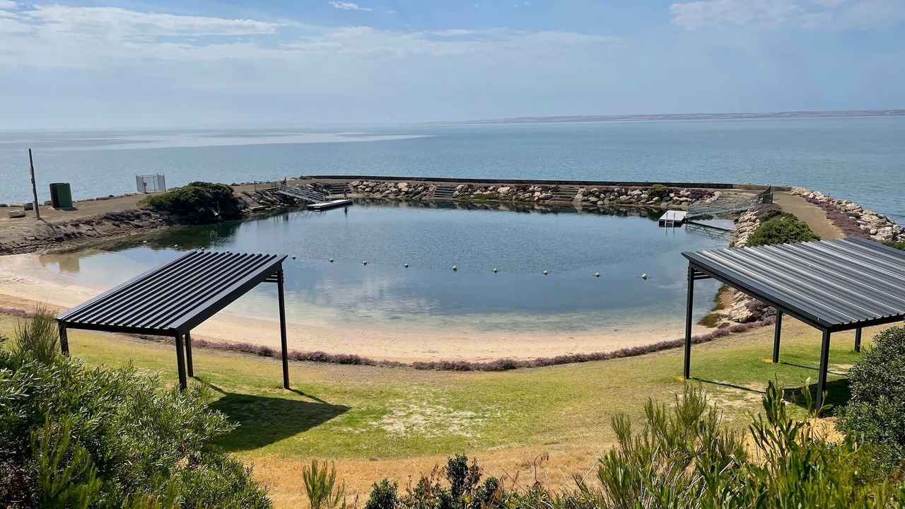 Photo of Others in Kingscote