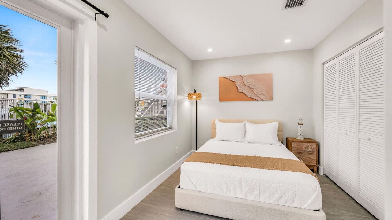 Photo of Bedroom in Galt Mile