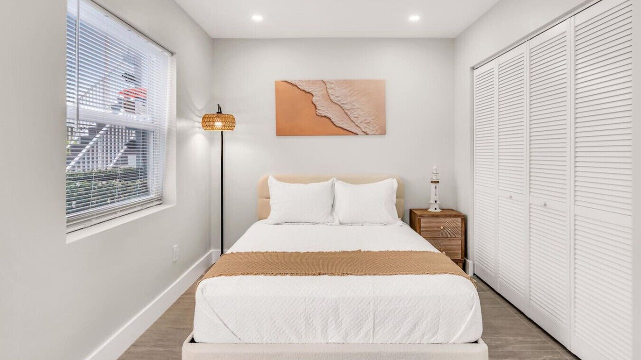 Photo of Bedroom in Galt Mile