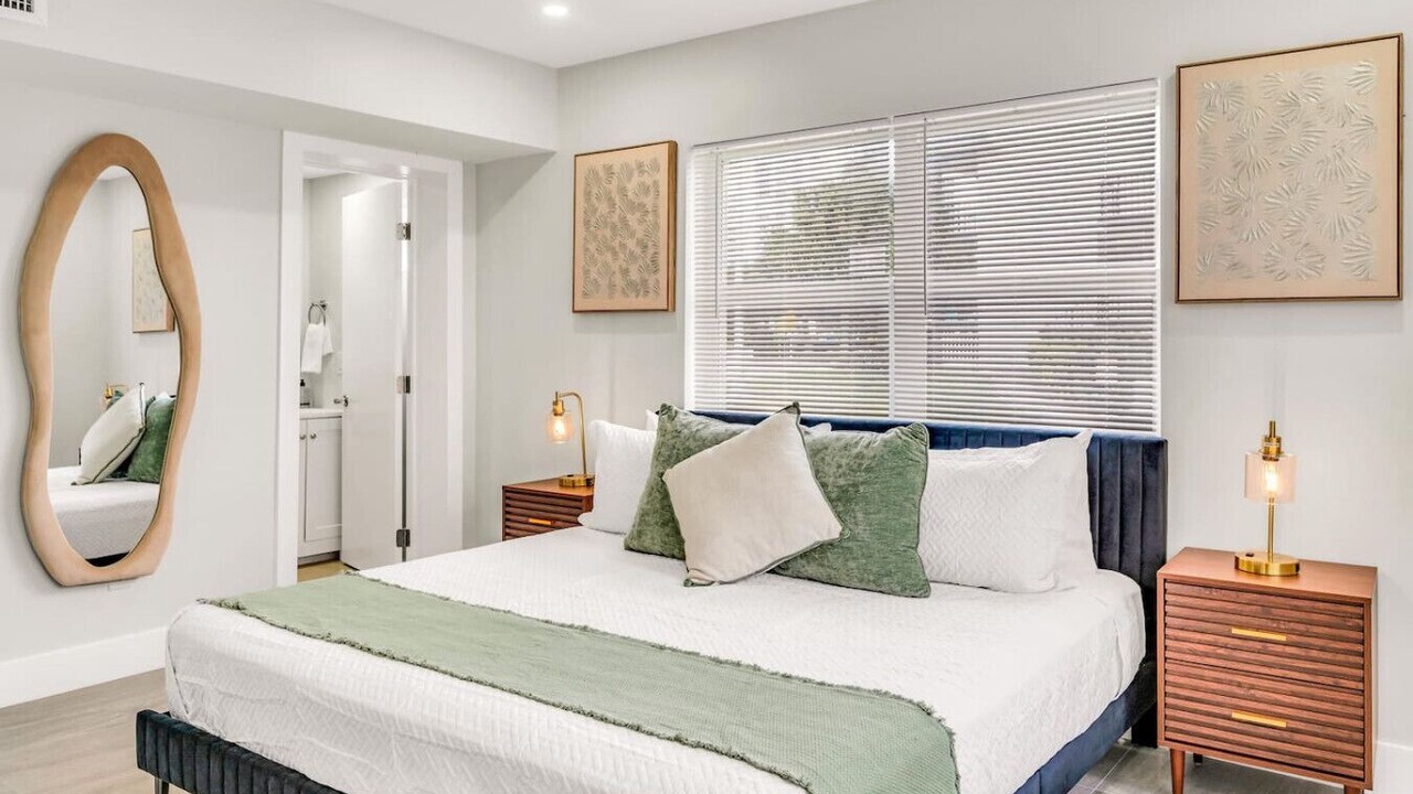 Photo of Bedroom in Galt Mile