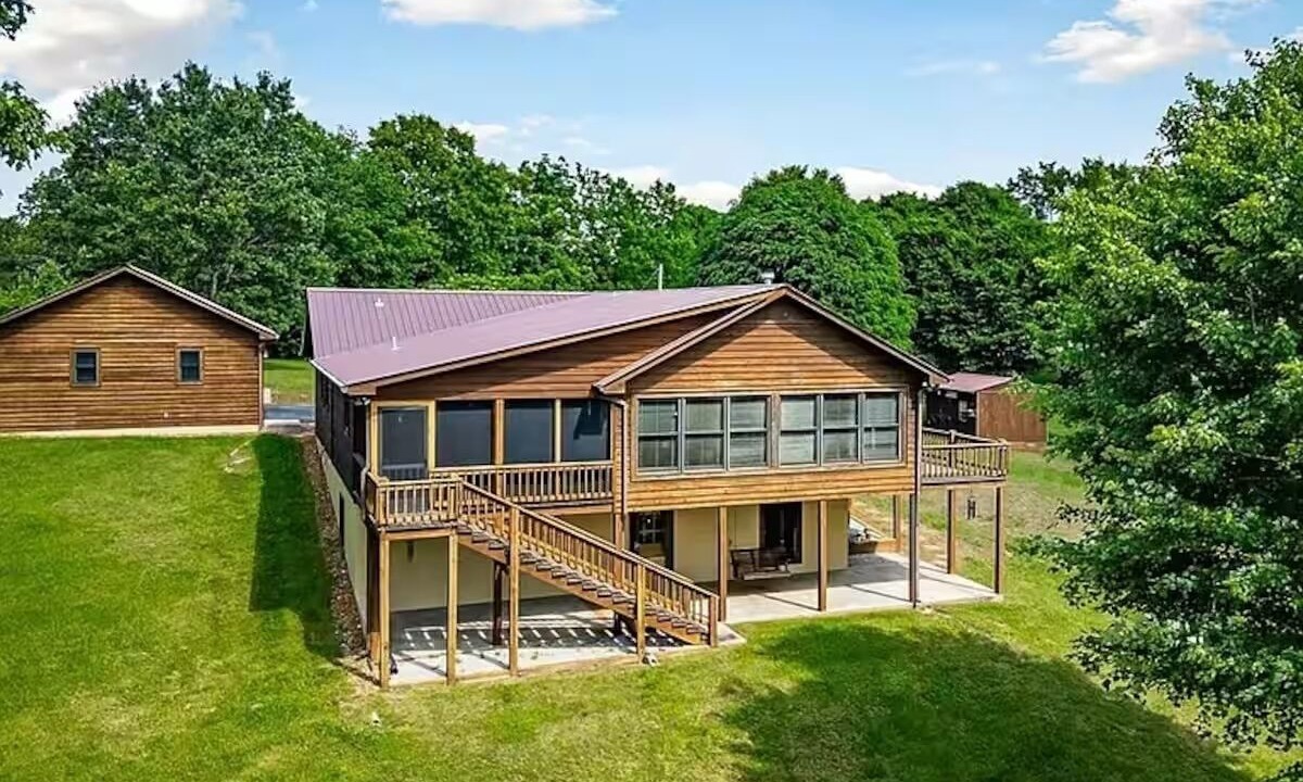 Photo of Outdoor in Byrdstown