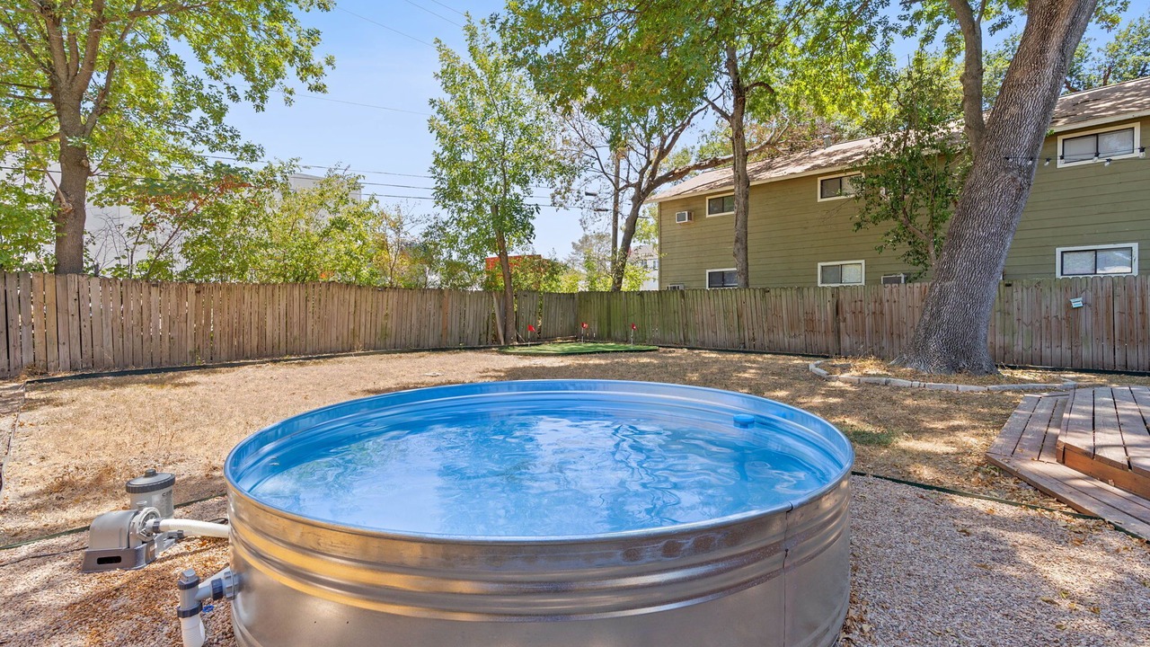 Photo of Outdoor in Brentwood
