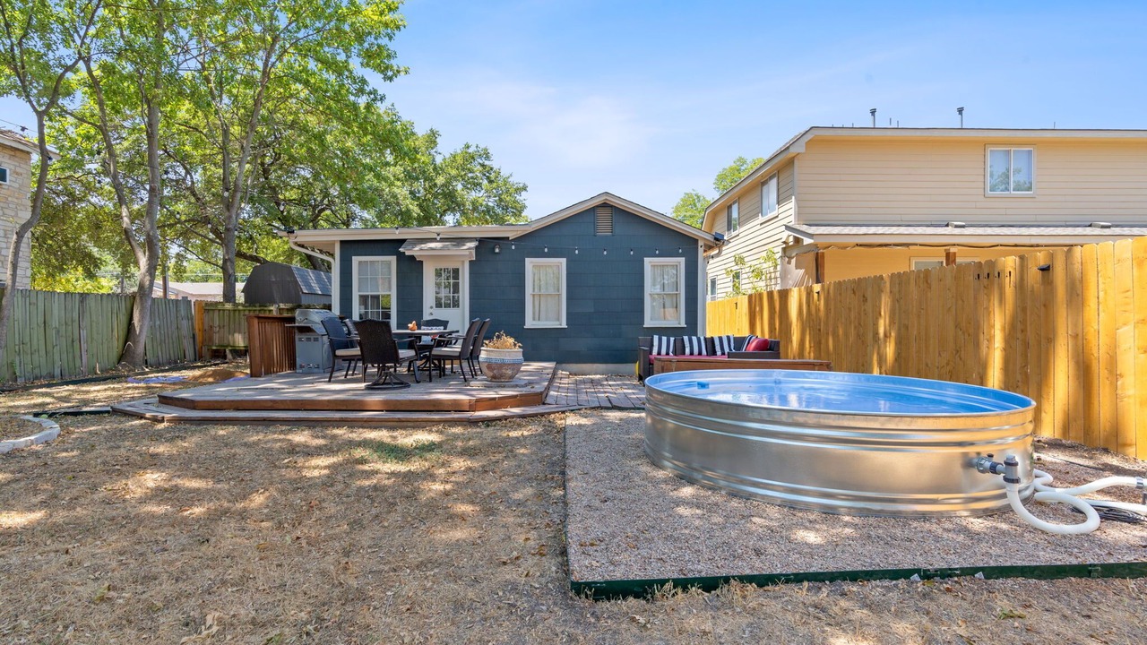 Photo of Outdoor in Brentwood