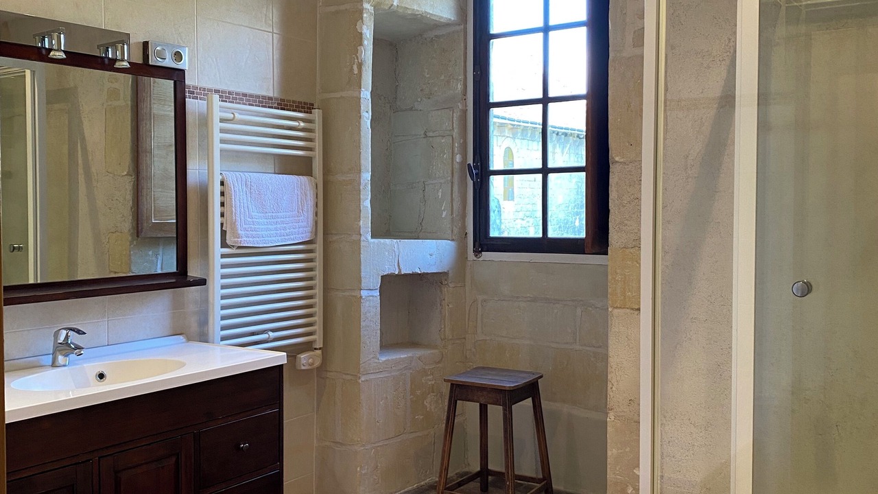 Photo of Bathroom in Pont-de-Ruan