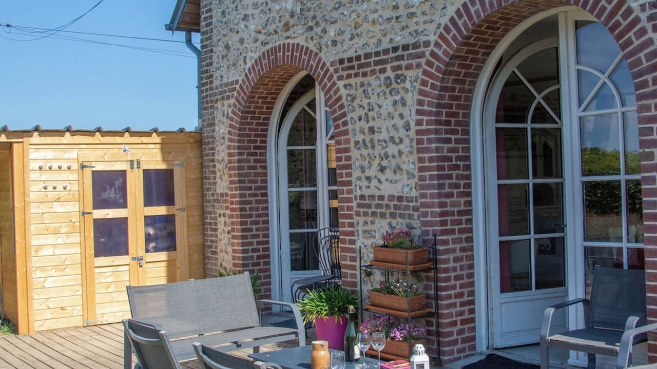 Photo of Outdoor in Mentheville