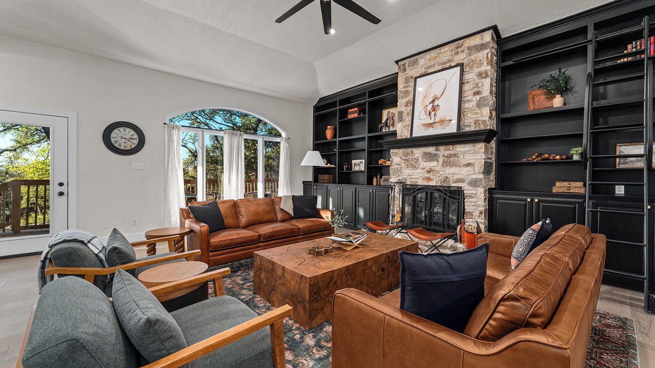 Photo of Livingroom in Dripping Springs