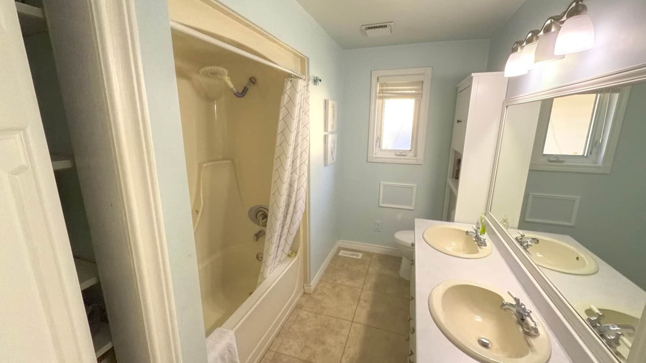 Photo of Bathroom in Rideau Lakes