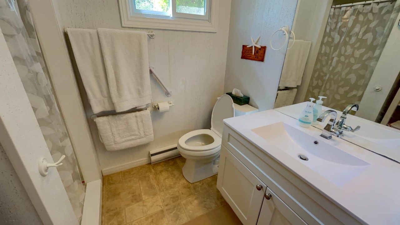 Photo of Bathroom in Rideau Lakes