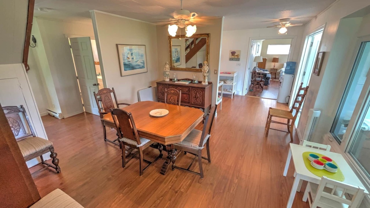 Photo of Livingroom in Rideau Lakes