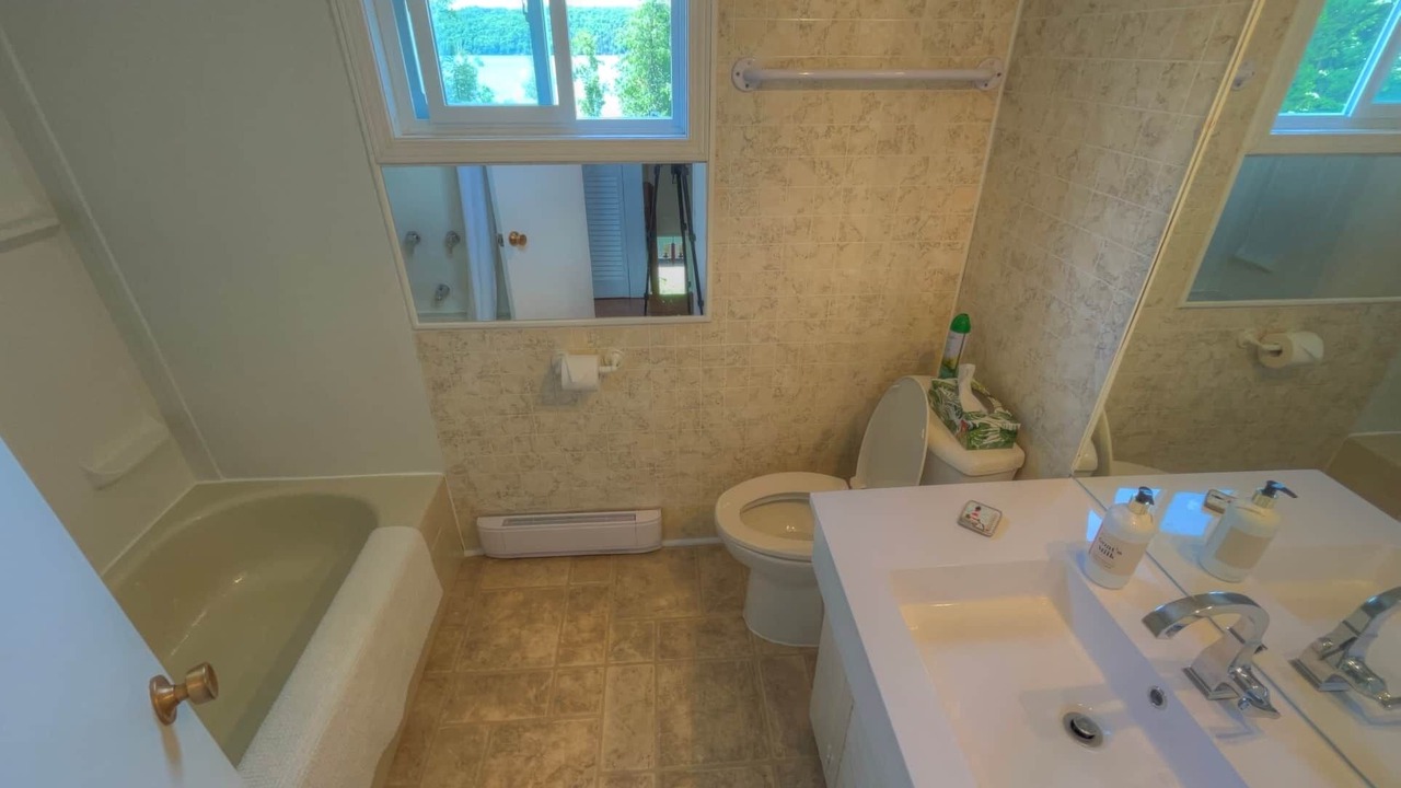 Photo of Bathroom in Rideau Lakes