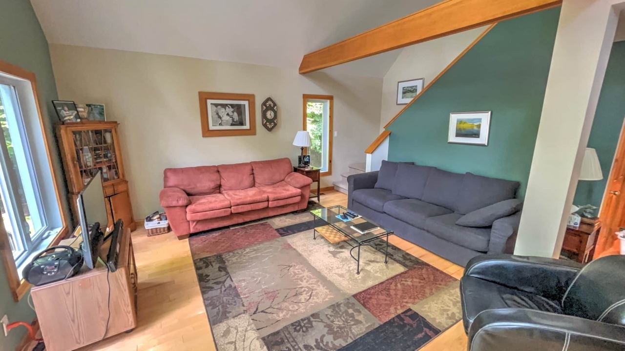 Photo of Livingroom in Rideau Lakes