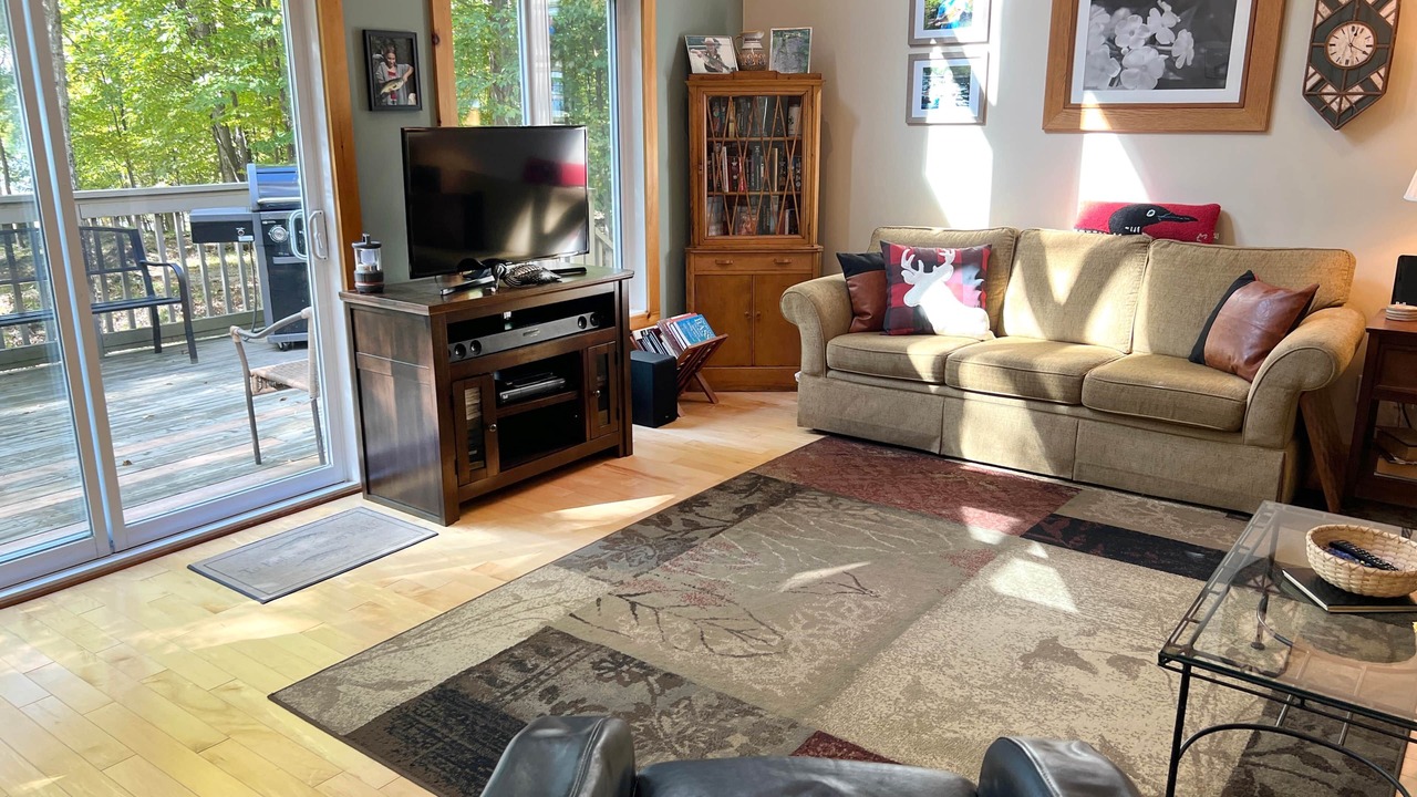 Photo of Livingroom in Rideau Lakes