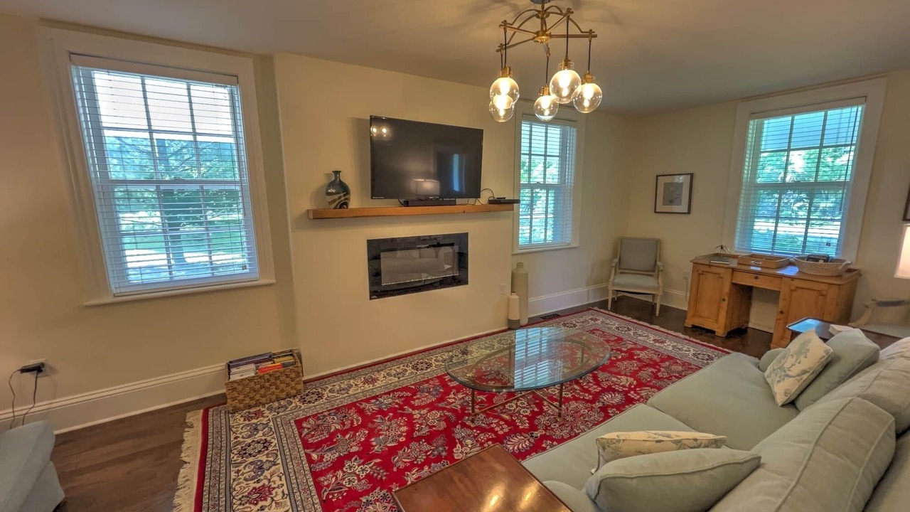Photo of Livingroom in Drummond-North Elmsley