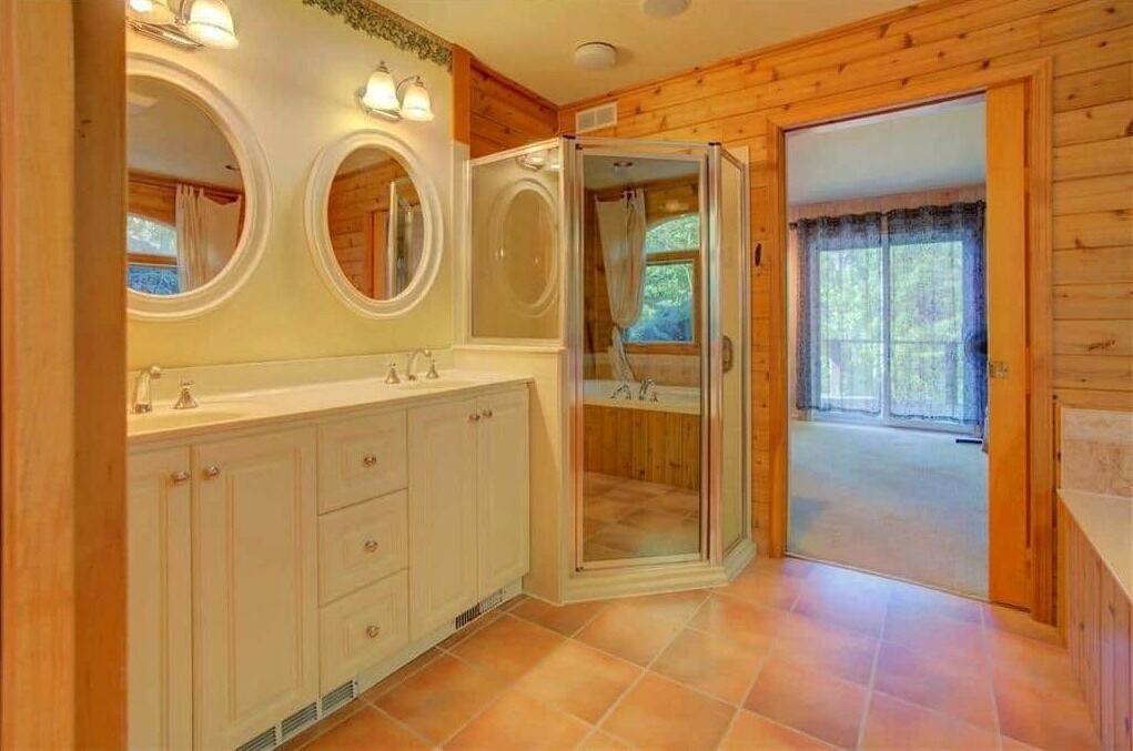 Photo of Bathroom in Rideau Lakes