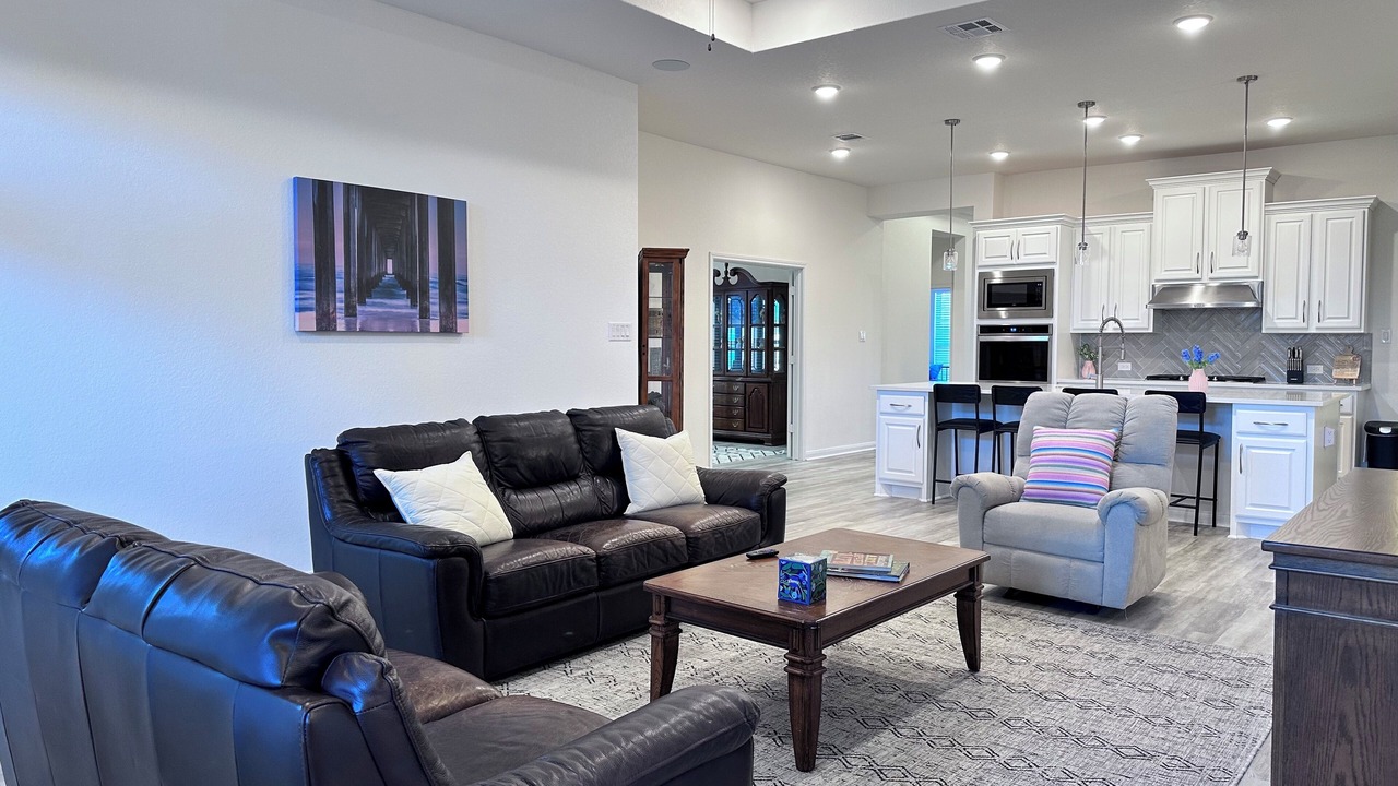 Photo of Livingroom in Stone Oak