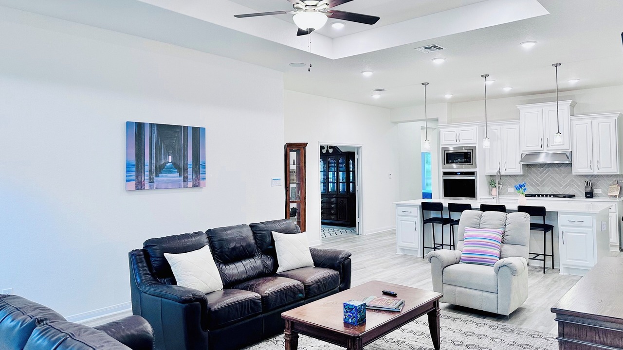 Photo of Livingroom in Stone Oak
