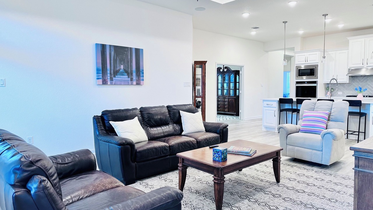 Photo of Livingroom in Stone Oak