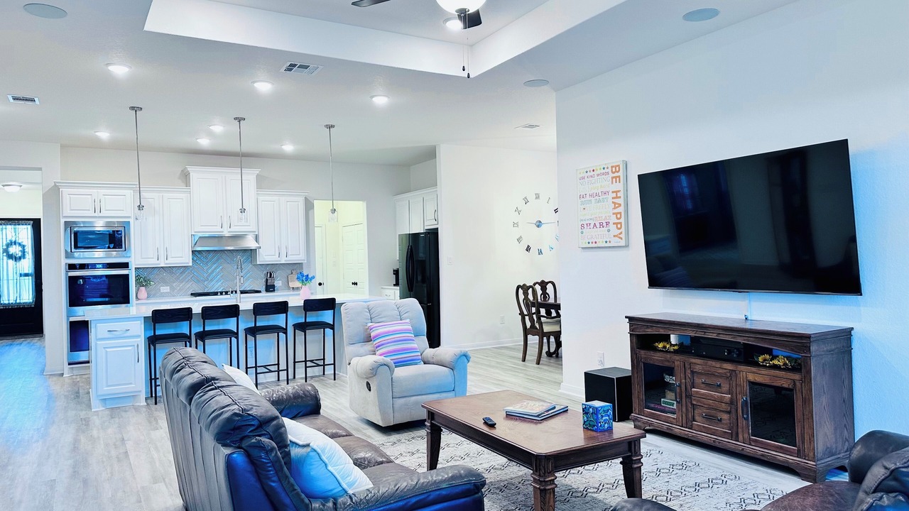 Photo of Livingroom in Stone Oak