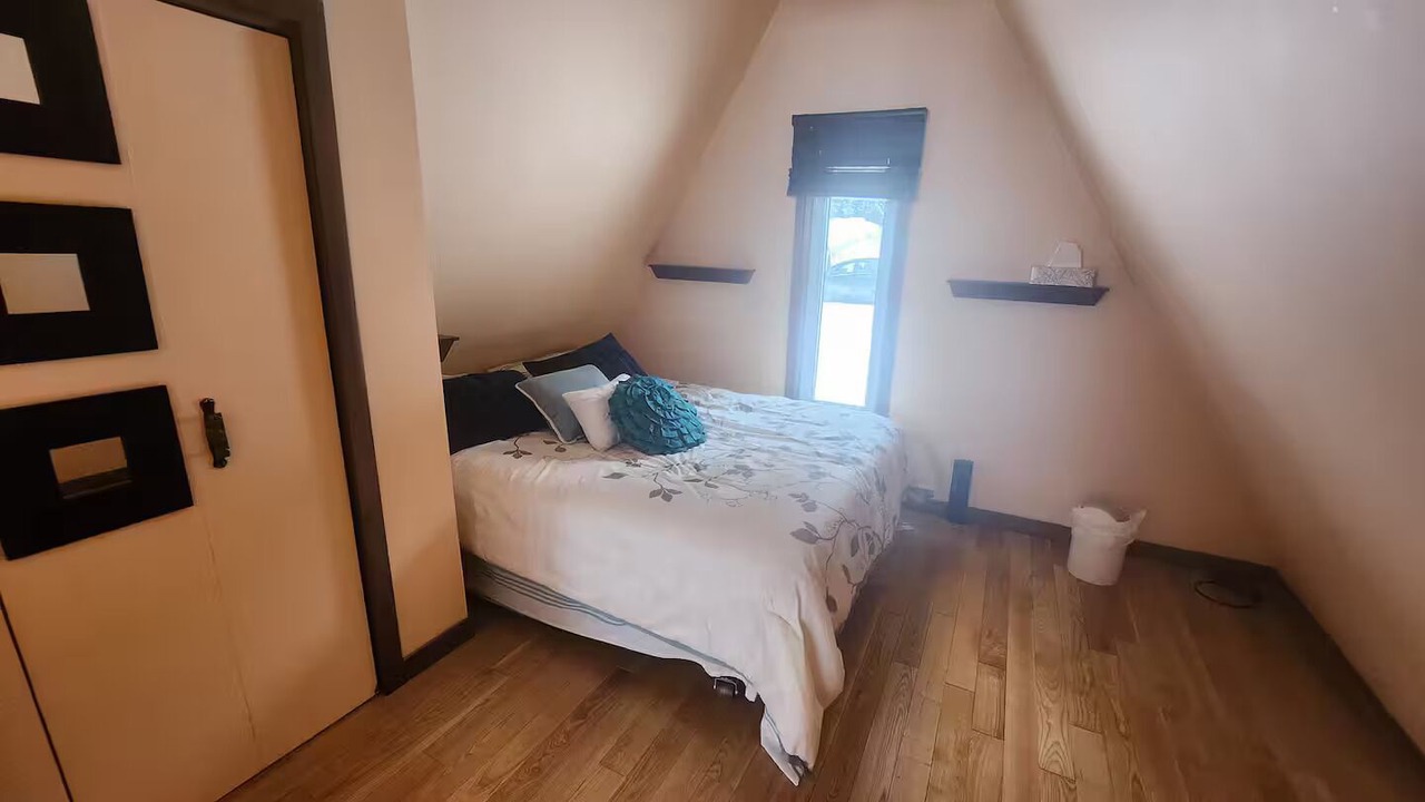 Photo of Bedroom in Saint-Ambroise