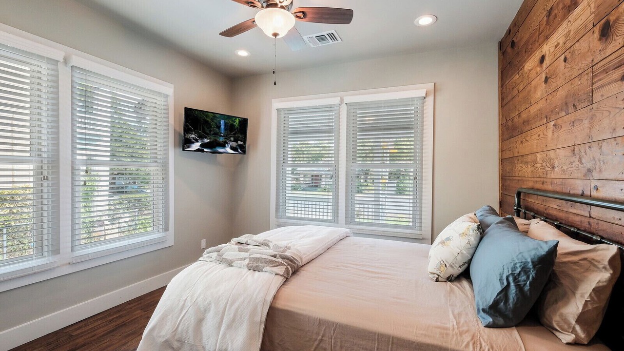 Photo of Bedroom in Highland Park