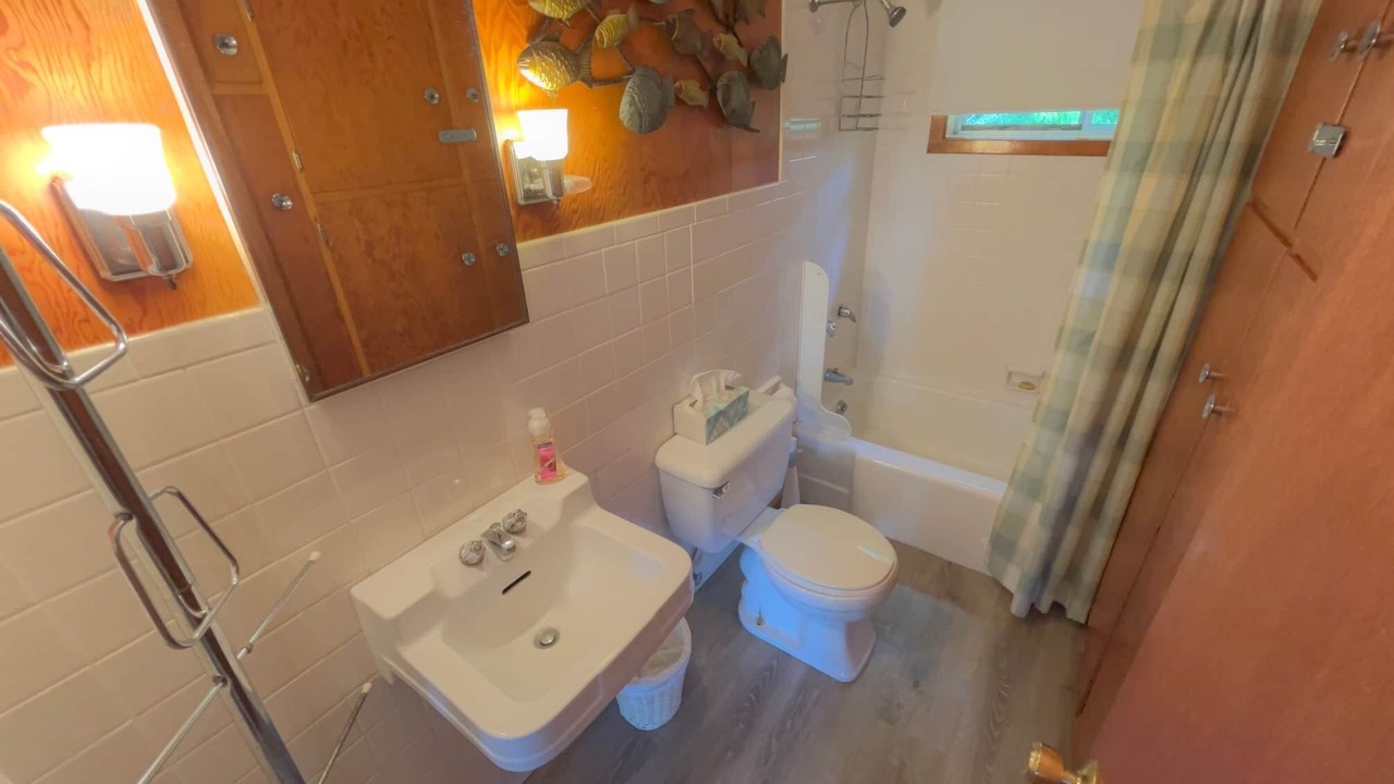Photo of Bathroom in Rideau Lakes