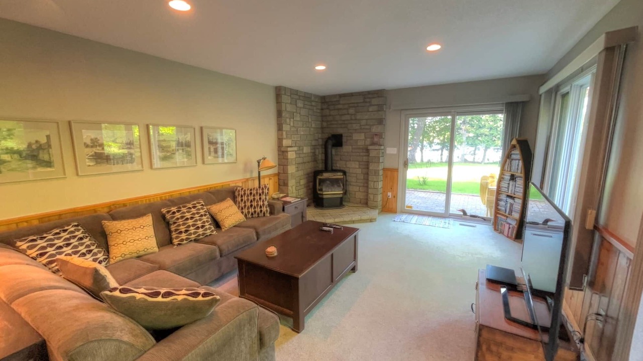 Photo of Bedroom in Rideau Lakes