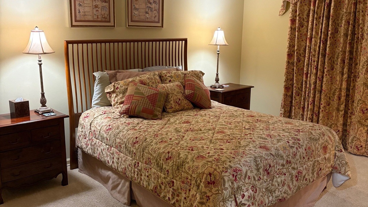 Photo of Bedroom in Lenox