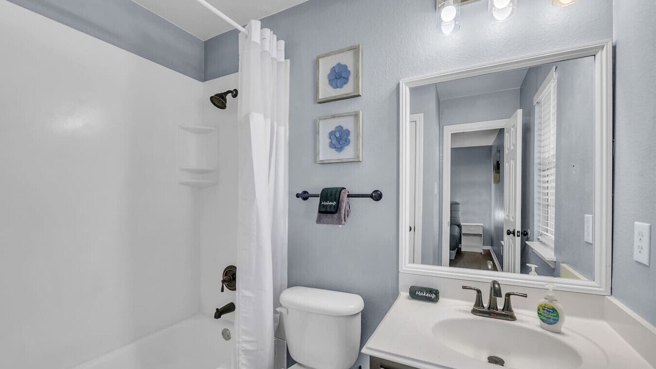 Photo of Bathroom in Franklin Park