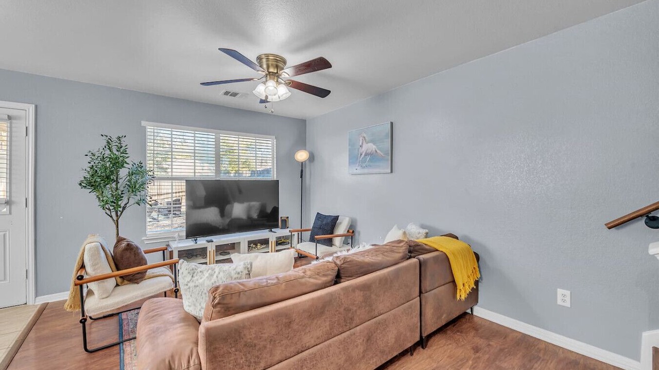 Photo of Livingroom in Franklin Park