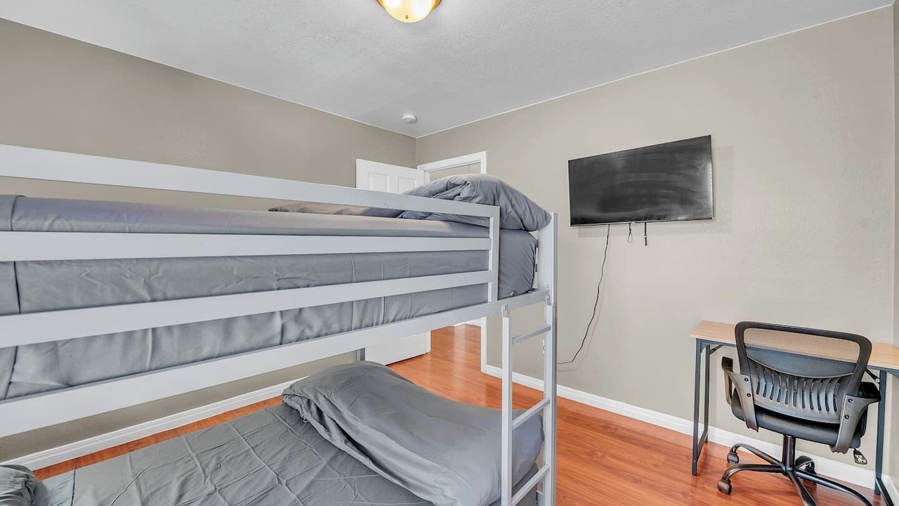 Photo of Bedroom in Franklin Park