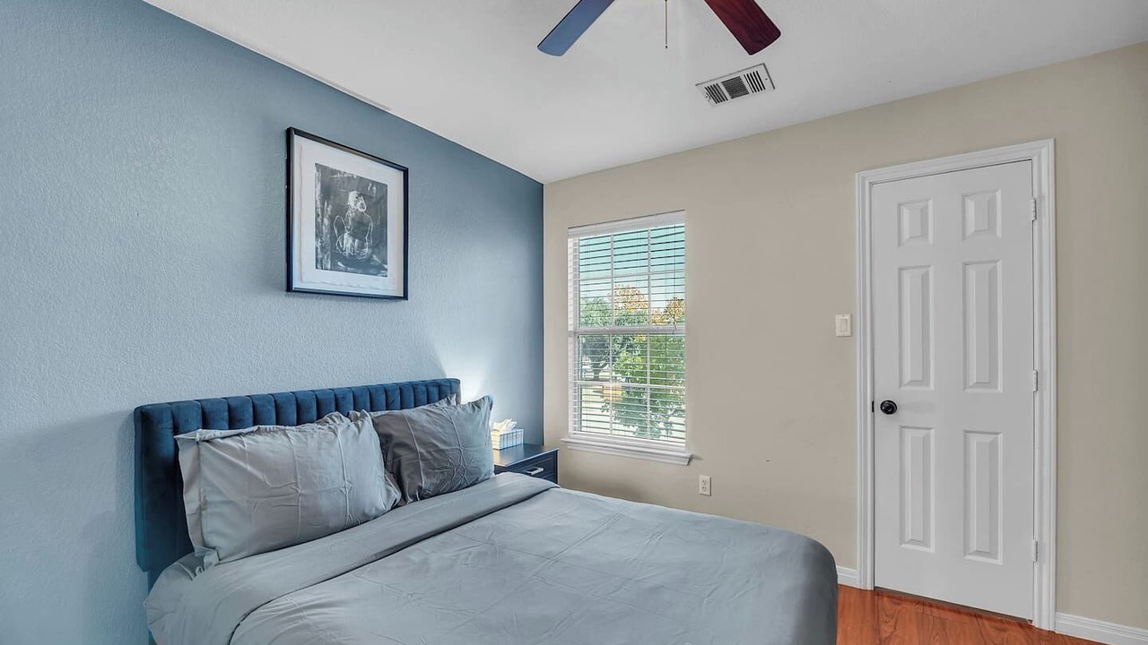 Photo of Bedroom in Franklin Park