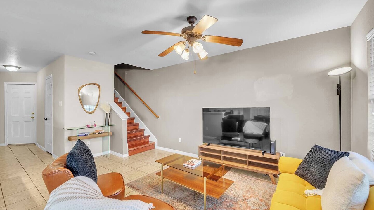 Photo of Livingroom in Franklin Park