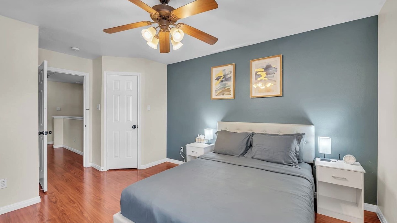 Photo of Bedroom in Franklin Park