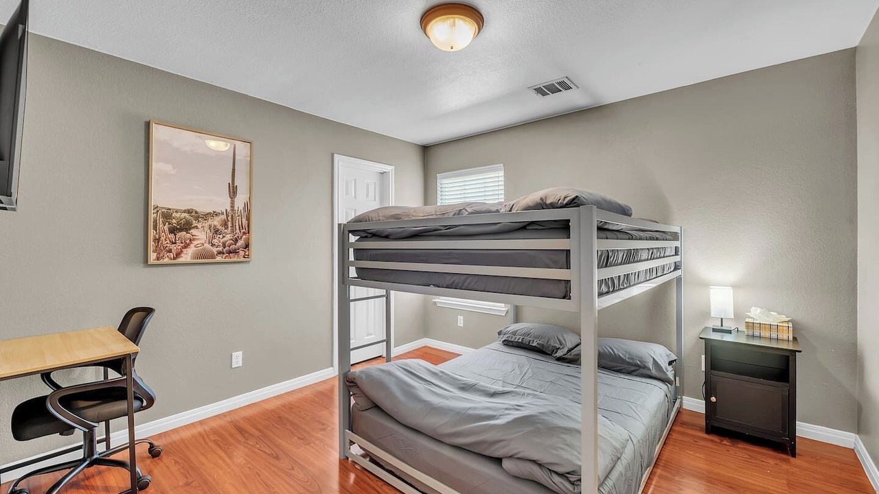 Photo of Bedroom in Franklin Park