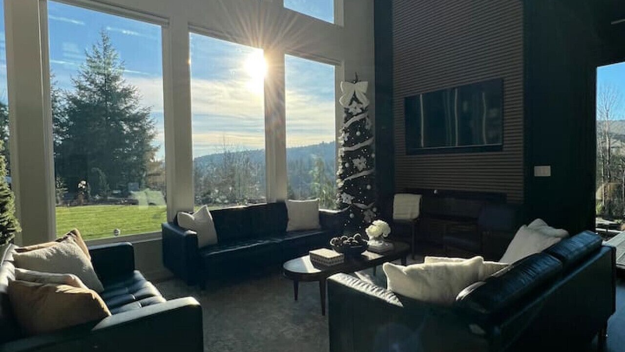 Photo of Livingroom in Castle Rock